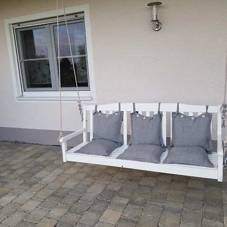 Stilvolles Apartment Romantic Neukirchen vorm Wald Exterior foto